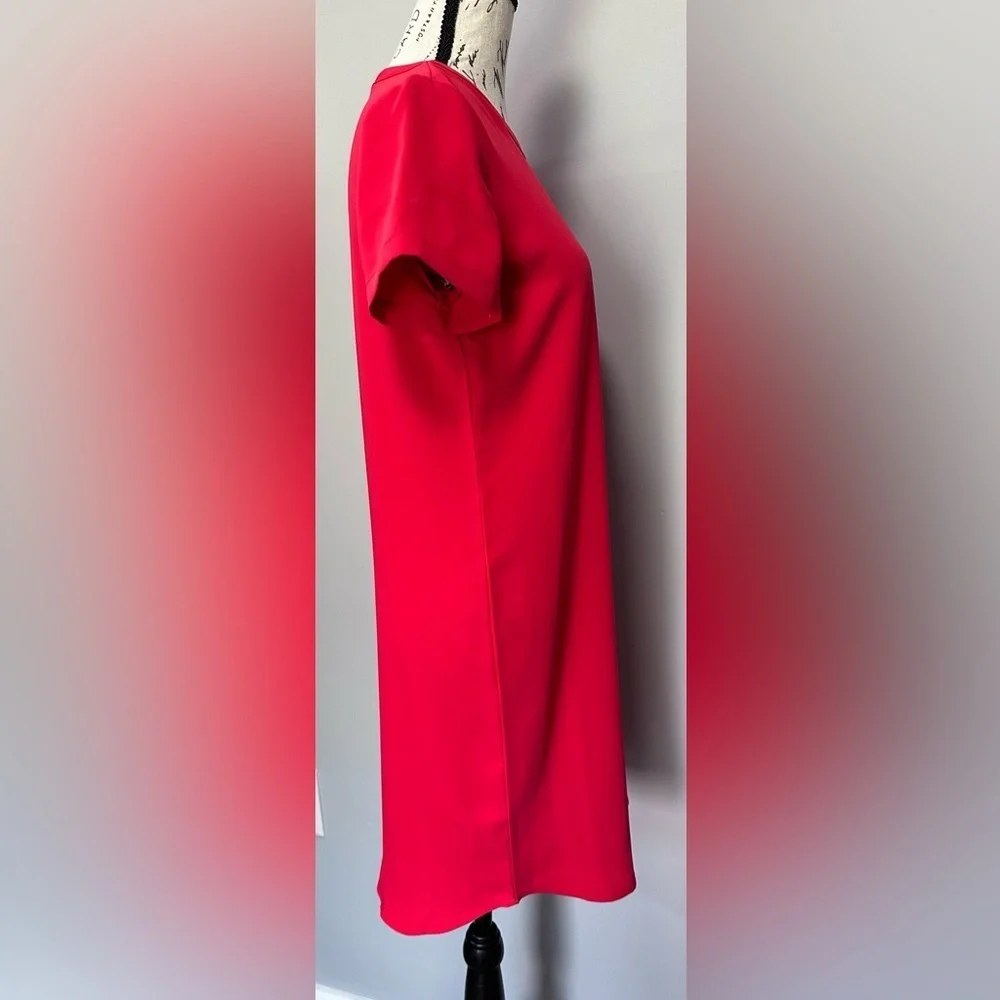 👗 Adrienne Vittadini Red Dress - Size 2 🌟